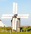 Le moulin-pivot, dit aussi moulin-chandelier, de Trouguer.