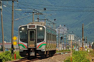 E721系P40編成で運行の快速「あいづ」 （2020年6月 猪苗代駅付近）