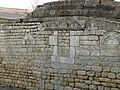 Sculptures anciennes sur le mur