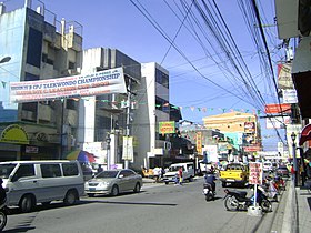 Ti abenida ti J.P. Rizal idiay Baranggay San Vicente ket isu ti kangrunaan a kalsada ti Siudad ti is Calapan.