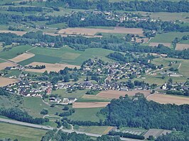 Gezicht op Planaise (voorgrond) en Saint-Pierre-de-Soucy