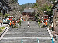 Treppe zum Niō-Tor