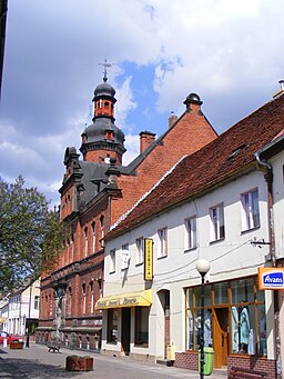 Vy mot Drezdenkos rådhus från Kościuszki-gatan.