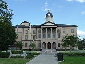 Columbia County Courthouse in Lake City