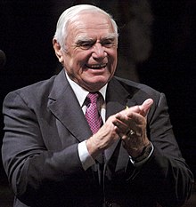 Ernest Borgnine 2006.jpg