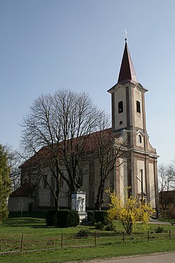 Kéménd római katolikus temploma