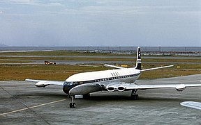 Le De Havilland Comet, mis en service en 1952.