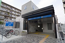 神沢駅 1番出入口