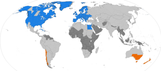 World map. Europe, most of North America, parts of southern South America and southeastern Australia, and a few other places use DST. Most of equatorial Africa and a few other places near the equator have never used DST as the seasons are not marked by drastic changes in light. The rest of the landmass is marked as formerly using DST.