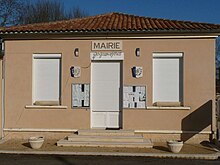 Souffrignac mairie.JPG