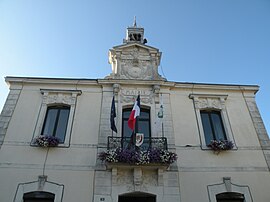 The town hall of Pipriac