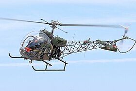 Un OH-13 au-dessus du RIAT, 2022