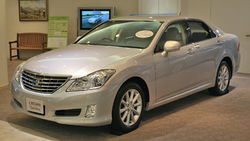 Toyota Crown Royal (S200)