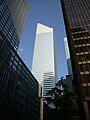 Het Citicorp Center, met rechts op de voorgrond het Seagram Building door Ludwig Mies van der Rohe