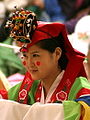 Ap daenggi, a pair of daenggi hanging from a binyeo (hairpin)