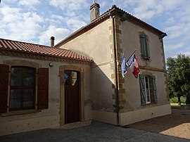 The town hall in Ricourt