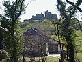 Castell Carreg Cennen (Cuimris; a' ciallachadh: Caisteal air creag os cionn Cennen)