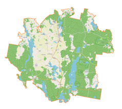 Mapa konturowa gminy Piecki, blisko centrum na dole znajduje się punkt z opisem „Uklanka”