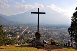 Antigua Guatemala sedd från Cerro de la Cruz 2009