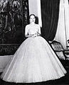 Eva Perón Diorin iltapuvussa vuonna 1950.