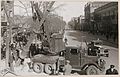 Aufstellung eines Ober­leitungs­mastes mit Autokran auf Basis eines ZIS-6-Lkw in Odessa, 1941