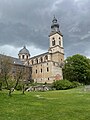 Onze-Lieve-Vrouw-Sint-Pieterskerk en een deel van de abdij.