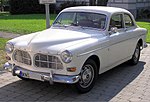 Volvo Amazon lanserades som efterträdare till PV 444 och var i jämförelse med denna betydligt modernare. Amazonen var inspirerad i 1950-talsdesign, speciellt inspirerad av den delade grillen från Imperial med pontonkaross och fyradörrarsversion. Amazonen var Wilsgaards första stora projekt på Volvo.