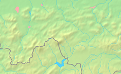 Mapa Beskidu Żywieckiego, Małego i Makowskiego z zaznaczoną granicą Polski, blisko dolnej krawiędzi znajduje się czarny trójkącik z opisem „Magurka”