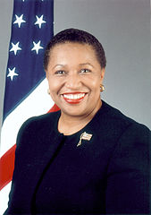 Exsenadora Carol Moseley Braun d'Illinois (es retirà el 15 de gener del 2004)