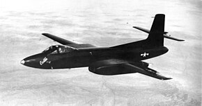 飛行するXF-87-CU 41-59600号機 (1948年撮影)