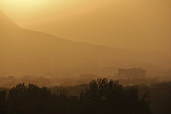 Sunset in Shiraz viewing north-west – Kowsar hospital is visible in the bottom right