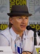 Robert Carlyle interprète M. Gold / Rumplestiltskin / La Bête / Le Ténébreux / Tic Tac / Weaver.