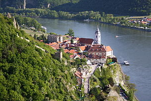 Blick auf Dürnstein vom Vogelbergsteig (Nordwestansicht)