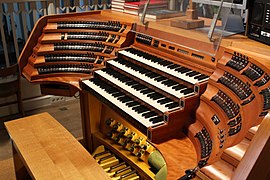 Consolle dell'organo maggiore Jann della Frauenkirche di Monaco di Baviera (1994)