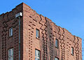 Baudetail der Fassade am Poelzig-Bau von 1923 in Hannover