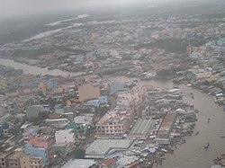 Envista de Ca Mau dende l'aire