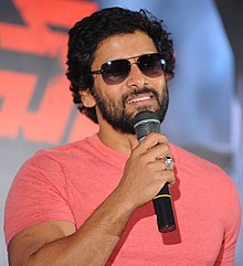 Tamil-Actor-Vikram-Looking-Very-Smart-And-Stylish-Photos-20.jpg