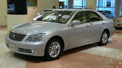 Toyota Crown Royal (S180)