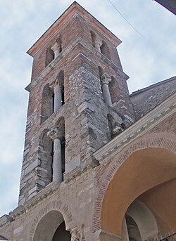 Tanaw ng Katedral ng Minturno