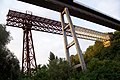 Poslední zbytek dnes již téměř rozebraného Ivančického viaduktu (vyfotografováno 2. července 2006