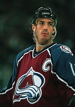 Joe Sakic vuonna 1997.