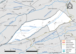 Carte en couleur présentant le réseau hydrographique de la commune