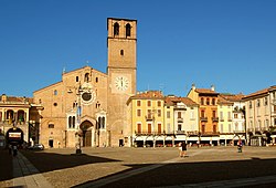 Lodi - "Piazza Duomo Meydani"