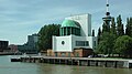 Ventilation building on the Parkkade, part of the Maastunnel. In the background, the Euromast.