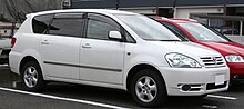 2001-2003 Toyota Ipsum.jpg