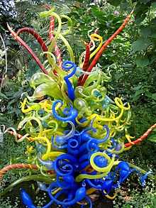 (Szkło monumentalne, złożone, Dale Chihuly’ego pt. Sun)