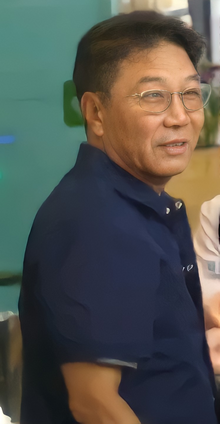 Leesooman2019.png