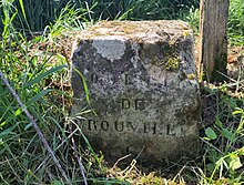 borne de concession minière à l'angle sud-est du territoire de Gellenoncourt