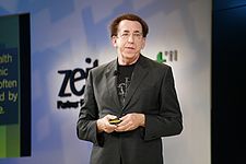 คุณหมอออร์นิชให้คำปราศรัยที่งาน Google Zeitgeist ปี ค.ศ. 2011