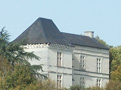 Le Vieux Château de Sepmes construit pour Jean de Taix.